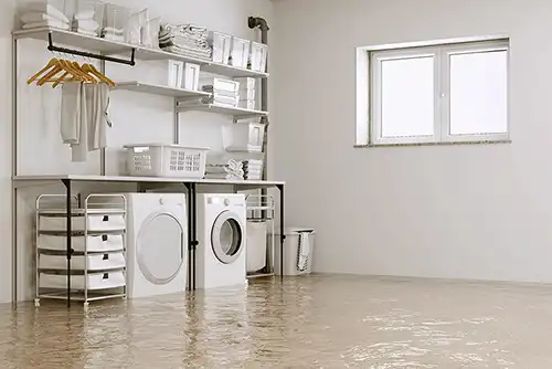 Wasserschaden im Waschkeller nach Rohrbruch